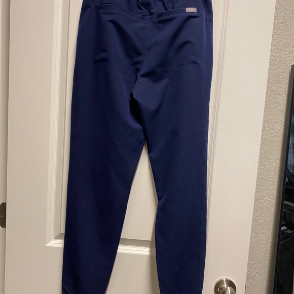 FIGS Women's Navy Regina High Waisted Slim Jogger Scrub Pant - XS Regular - Picture 2 of 9